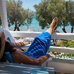 Ostria & Ξενοδοχείο με διαμερίσματα Αλυκή
