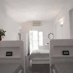 Ostria & Ξενοδοχείο με διαμερίσματα Αλυκή