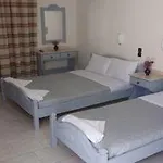 Ξενοδοχείο με διαμερίσματα Ostria & 4*