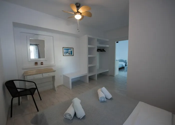 Apart Otel Ostria & 4*