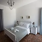 Ostria & 4* Aliki (Paros)
