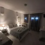 Ostria & Aparthotel 4*