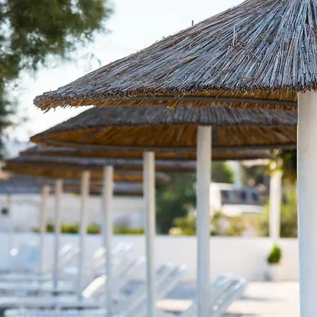 Ostria & 4* Alikí