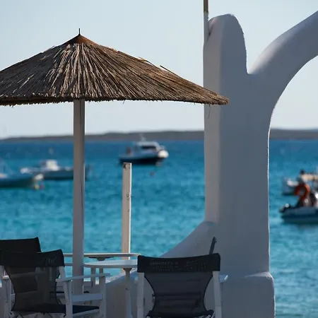 Ostria & 4* Alikí