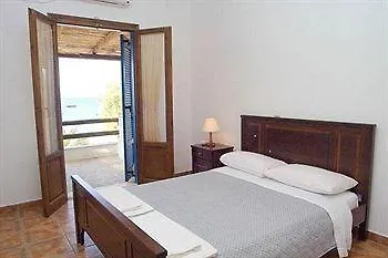 Ostria & 4*