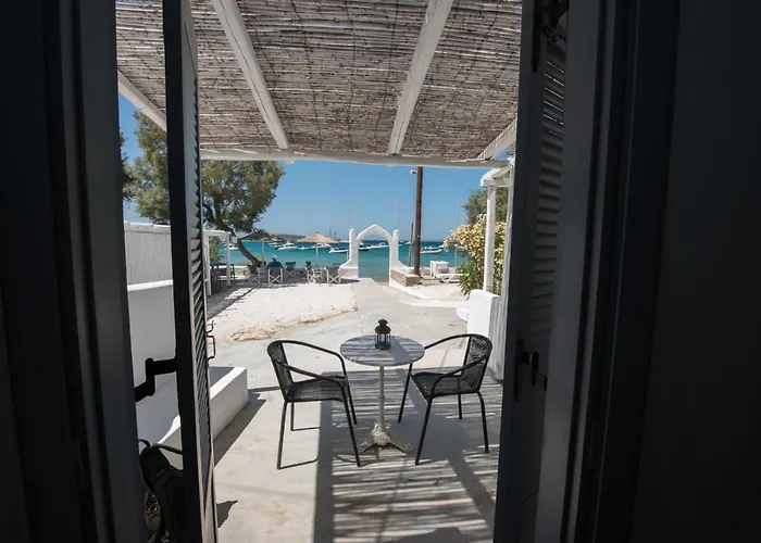Ostria & 4* Aliki (Paros)